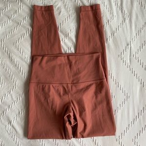 Brier Rose Lululemon Align Leggings